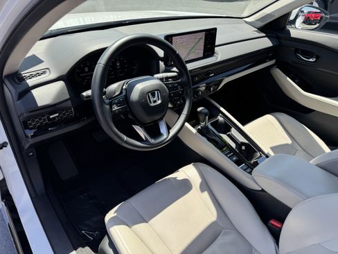 Used 2024 Honda Accord Touring image 16