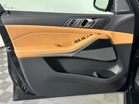 New 2026 BMW X5 xDrive50e w/ Executive Package image 10