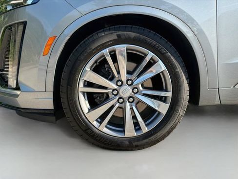 Used 2024 Cadillac XT6 Premium Luxury FWD image 44