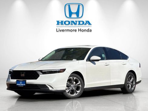 Used 2024 Honda Accord EX image 2