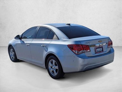 Used 2016 Chevrolet Cruze LT w/ Technology Package image 7