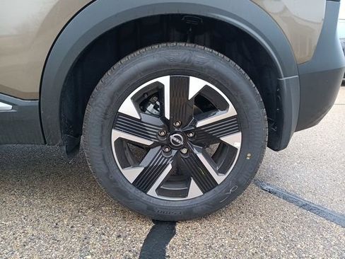 New 2026 Nissan Kicks SV w/ SV Premium Package image 36