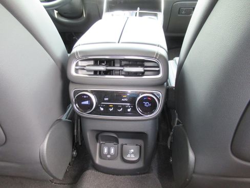 Used 2024 Genesis GV80 3.5T Advanced w/ Advanced Package AWD/4WD image 35