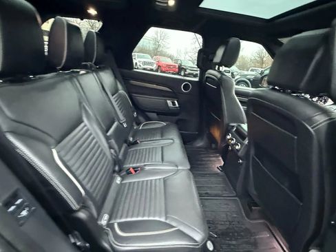 Used 2020 Land Rover Discovery HSE image 31