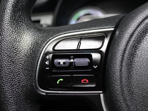 Used 2018 Kia Niro LX FWD image 18
