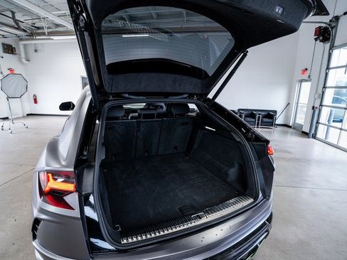 Used 2019 Lamborghini Urus image 65