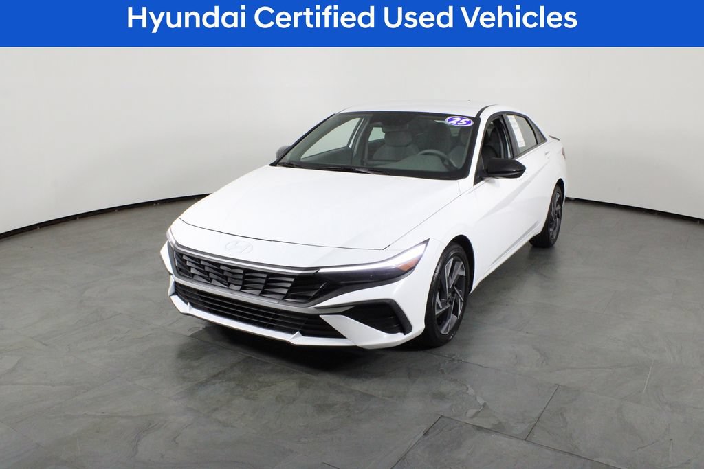 Certified 2025 Hyundai Elantra Sport FWD image 2