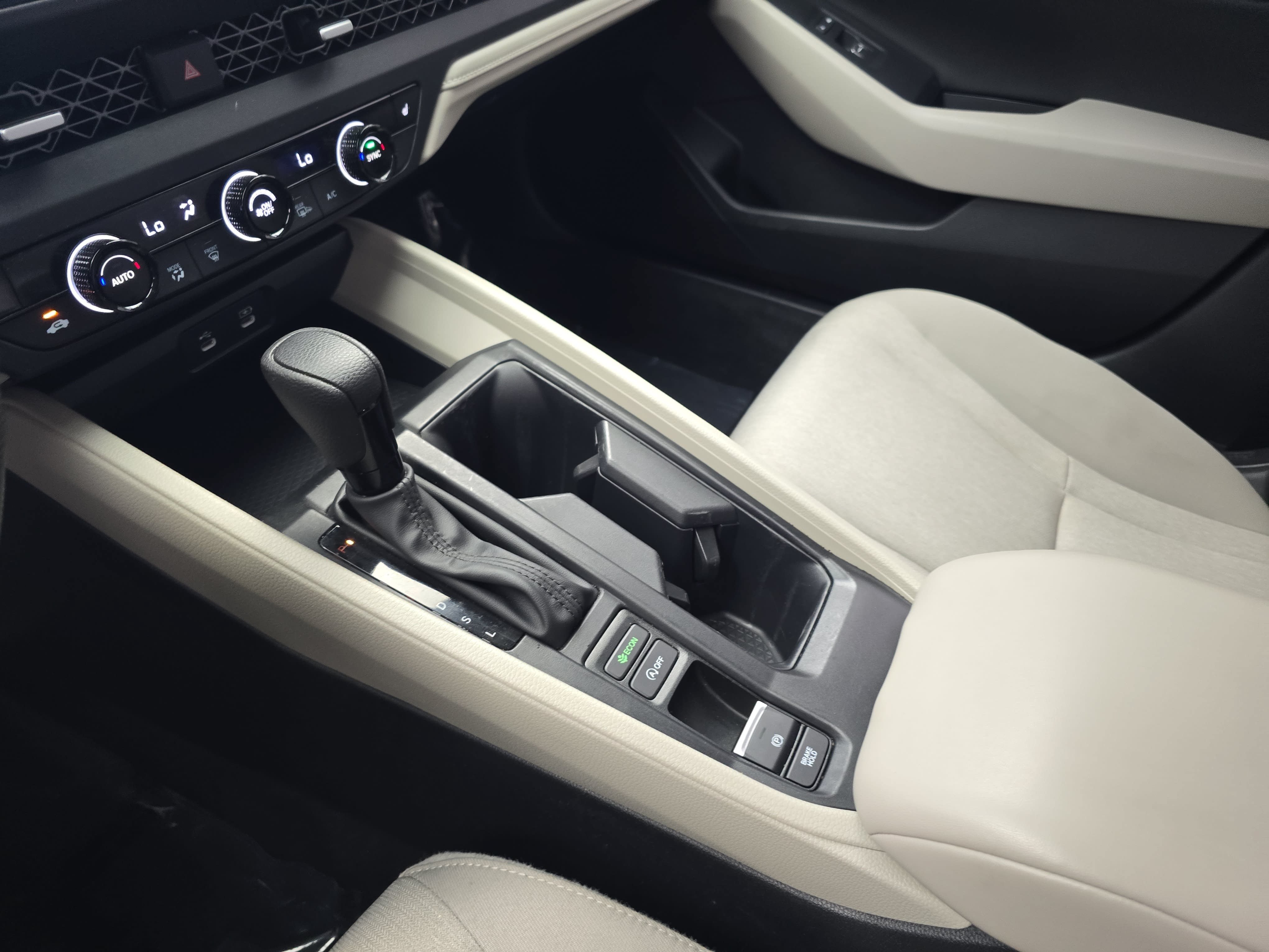 Used 2024 Honda Accord EX image 24