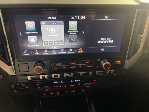 Used 2025 Nissan Frontier SL image 10