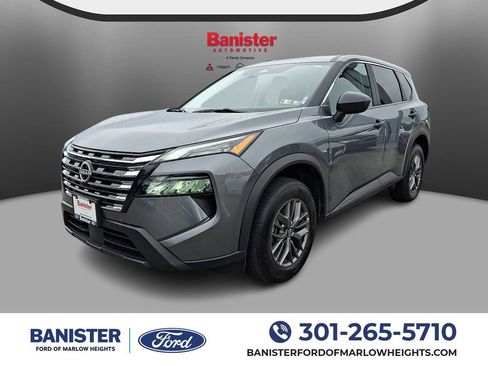 Used 2024 Nissan Rogue S AWD/4WD image 1