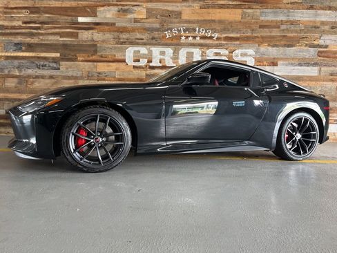 Used 2024 Nissan Z Performance w/ Floor Mat Package RWD image 15