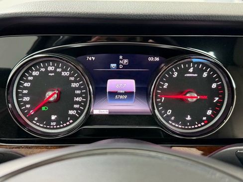 Used 2018 Mercedes-Benz E 400 4MATIC Sedan w/ Premium 2 Package (Q02) image 22