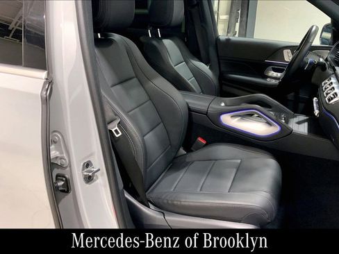 Certified 2024 Mercedes-Benz GLS 450 4MATIC image 9