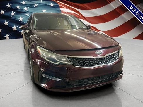 Used 2019 Kia Optima FWD image 1