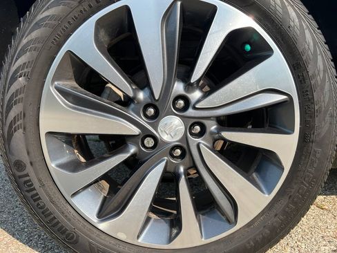 Used 2022 Buick Encore Preferred w/ Safety Package AWD/4WD image 11