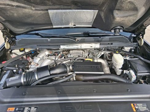Used 2019 GMC Sierra 2500 Denali w/ Duramax Plus Package image 28