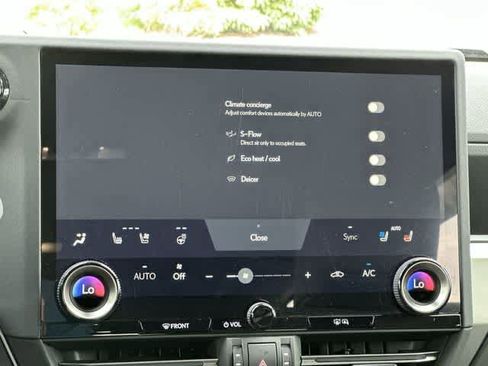 Used 2024 Lexus GX 550 AWD/4WD image 16