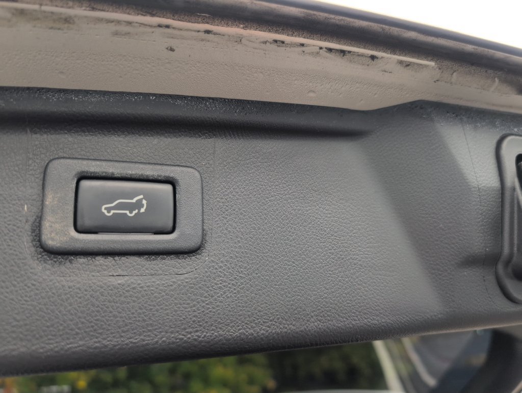 Used 2017 Subaru Outback 2.5i Limited AWD/4WD image 35
