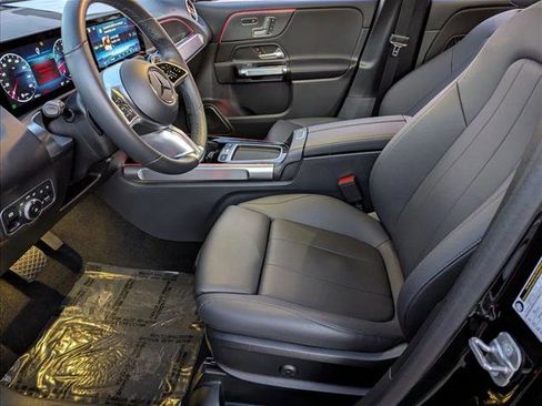 Certified 2025 Mercedes-Benz GLB 250 image 15