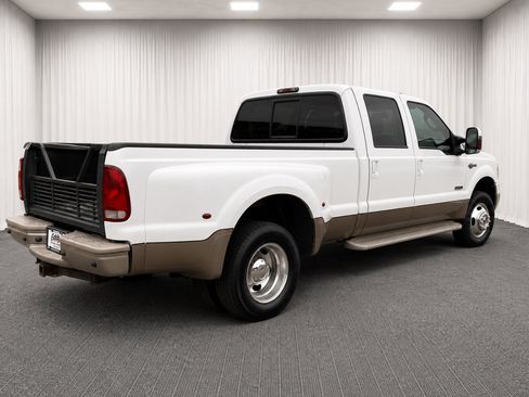 Used 2005 Ford F350 King Ranch RWD image 16