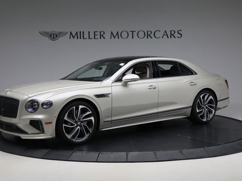 New 2025 Bentley Flying Spur Plug-In Hybrid image 2