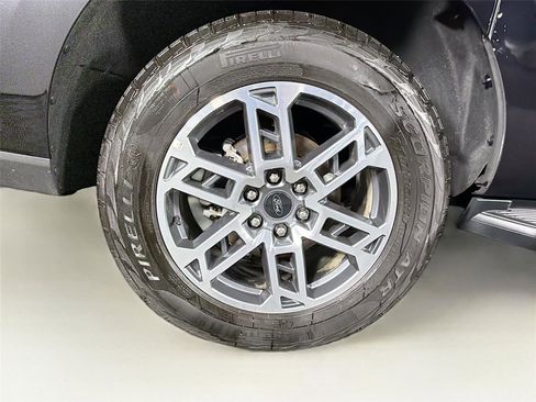 Used 2025 Ford Expedition Max Active AWD/4WD image 36