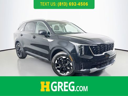Used 2024 Kia Sorento S image 1