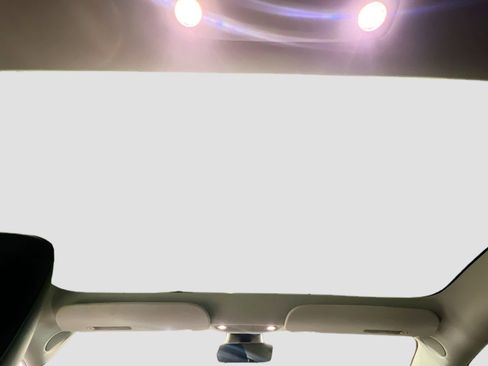 Used 2020 Tesla Model 3 Standard Range image 16