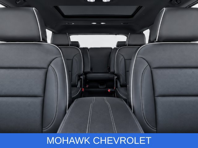 Certified 2024 Chevrolet Traverse Premier w/ Redline Edition AWD/4WD image 15