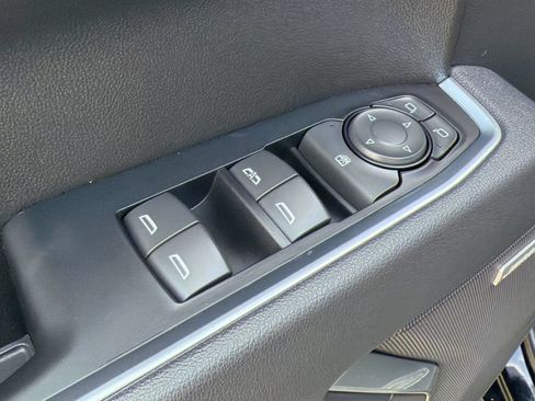 Used 2025 GMC Sierra 1500 Elevation AWD/4WD image 25