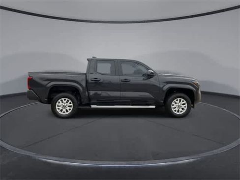 Certified 2025 Toyota Tacoma SR5 image 9