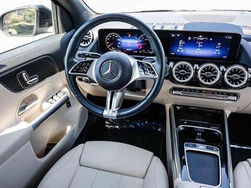 Certified 2025 Mercedes-Benz GLA 250 image 14