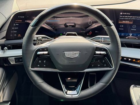 New 2026 Cadillac Optiq Luxury 1 w/ LPO, Floor Liner Package AWD/4WD image 21