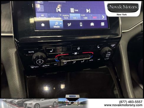 Used 2023 Jeep Grand Cherokee L Laredo w/ Luxury Tech Group I image 21