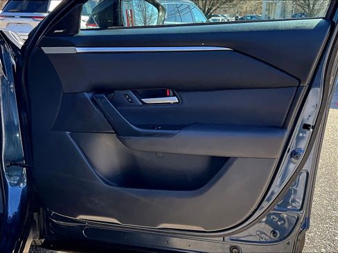 Used 2025 MAZDA CX-50 AWD 2.5 S w/ Premium Package image 12