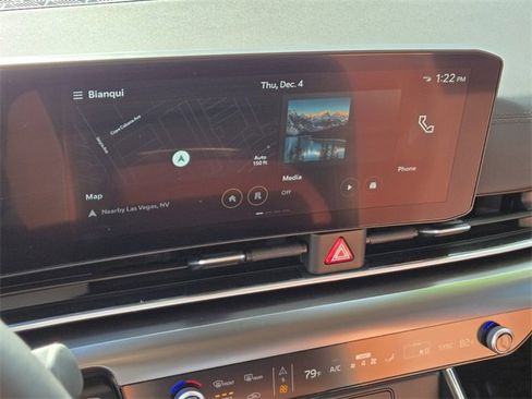 Used 2025 Kia Carnival SX w/ SX Dark Edition Package image 21