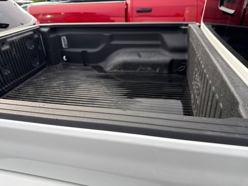 Used 2023 Jeep Gladiator Overland AWD/4WD image 23