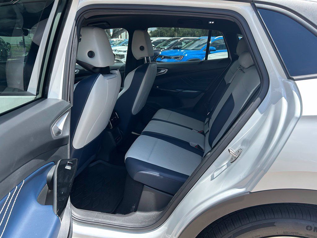 Used 2024 Volkswagen ID.4 S RWD image 48