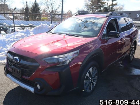 Used 2023 Subaru Outback Limited image 6