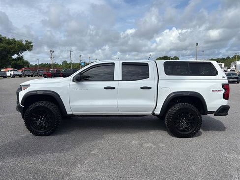 Used 2024 Chevrolet Colorado Trail Boss w/ Advanced Trailering Package AWD/4WD image 3