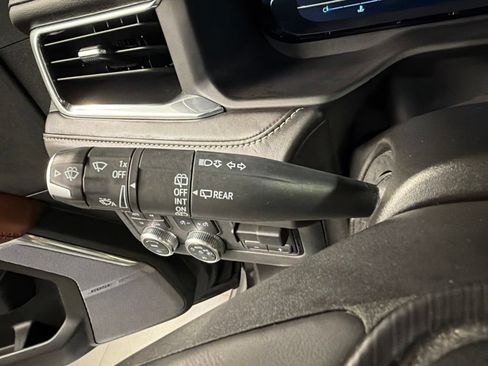 Used 2023 GMC Yukon XL Denali Ultimate AWD/4WD image 19