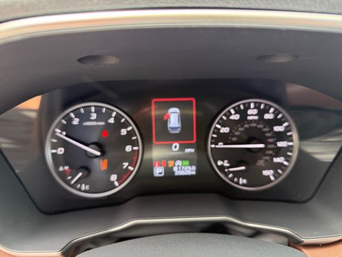 Used 2024 Subaru Outback Touring AWD/4WD image 11