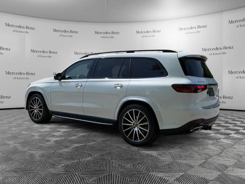 New 2025 Mercedes-Benz GLS 580 4MATIC image 3