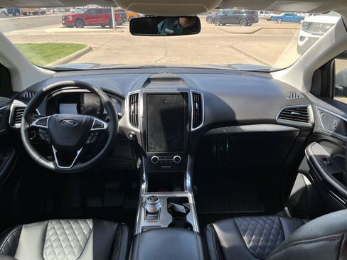Used 2024 Ford Edge Titanium AWD/4WD image 16