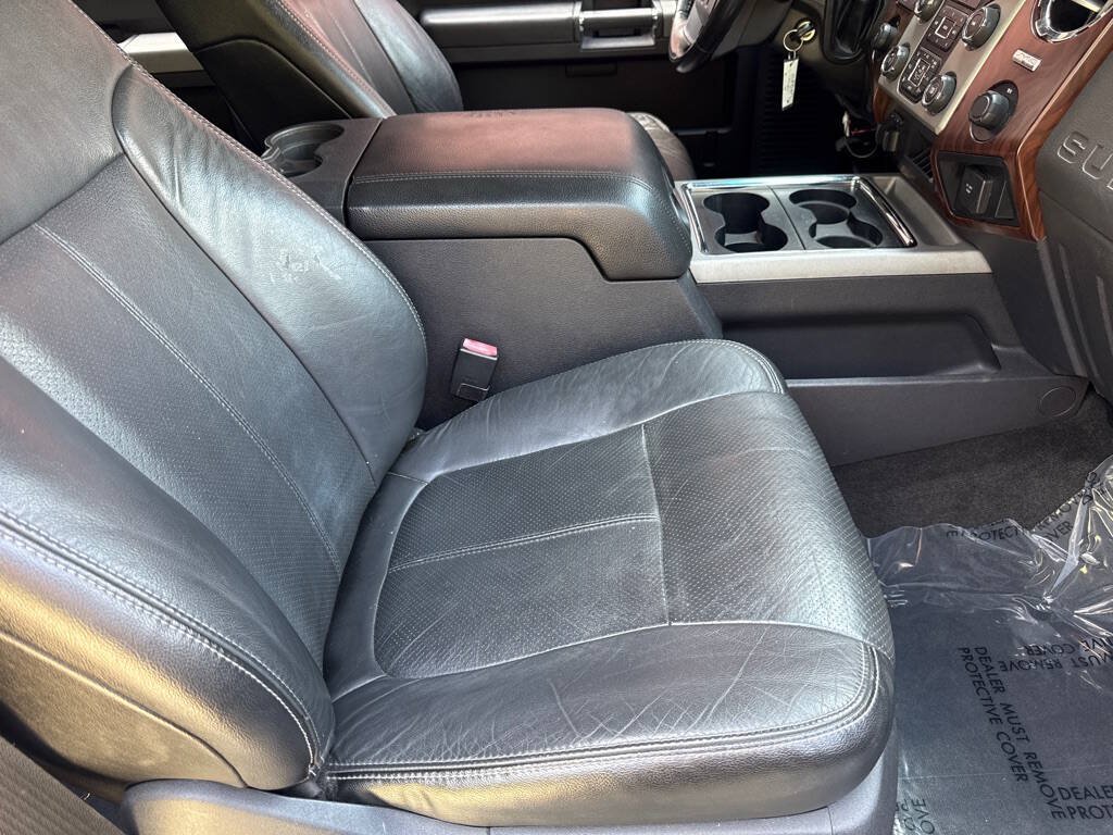 Used 2014 Ford F250 Lariat w/ Lariat Ultimate Package AWD/4WD image 16