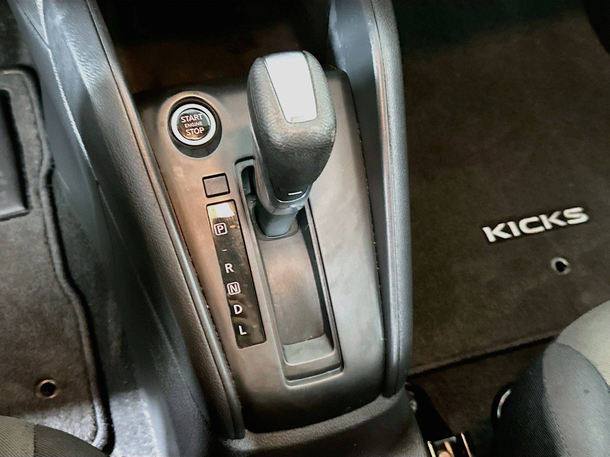 Used 2024 Nissan Kicks S FWD image 23