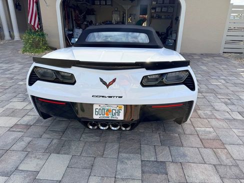 Used 2016 Chevrolet Corvette Z06 w/ 3LZ Preferred Equipment Group RWD image 13