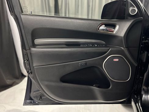 Used 2018 Dodge Durango SRT w/ SRT Interior Appearance Group image 39