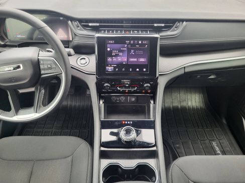 Used 2025 Jeep Grand Cherokee L Laredo w/ Luxury Tech Group I RWD image 14