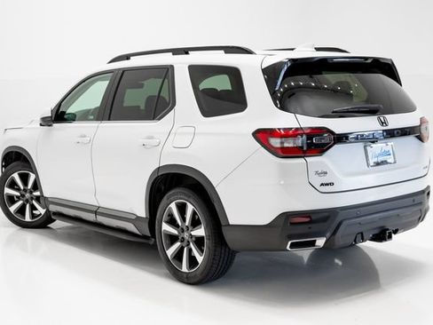 Used 2023 Honda Pilot Elite image 36